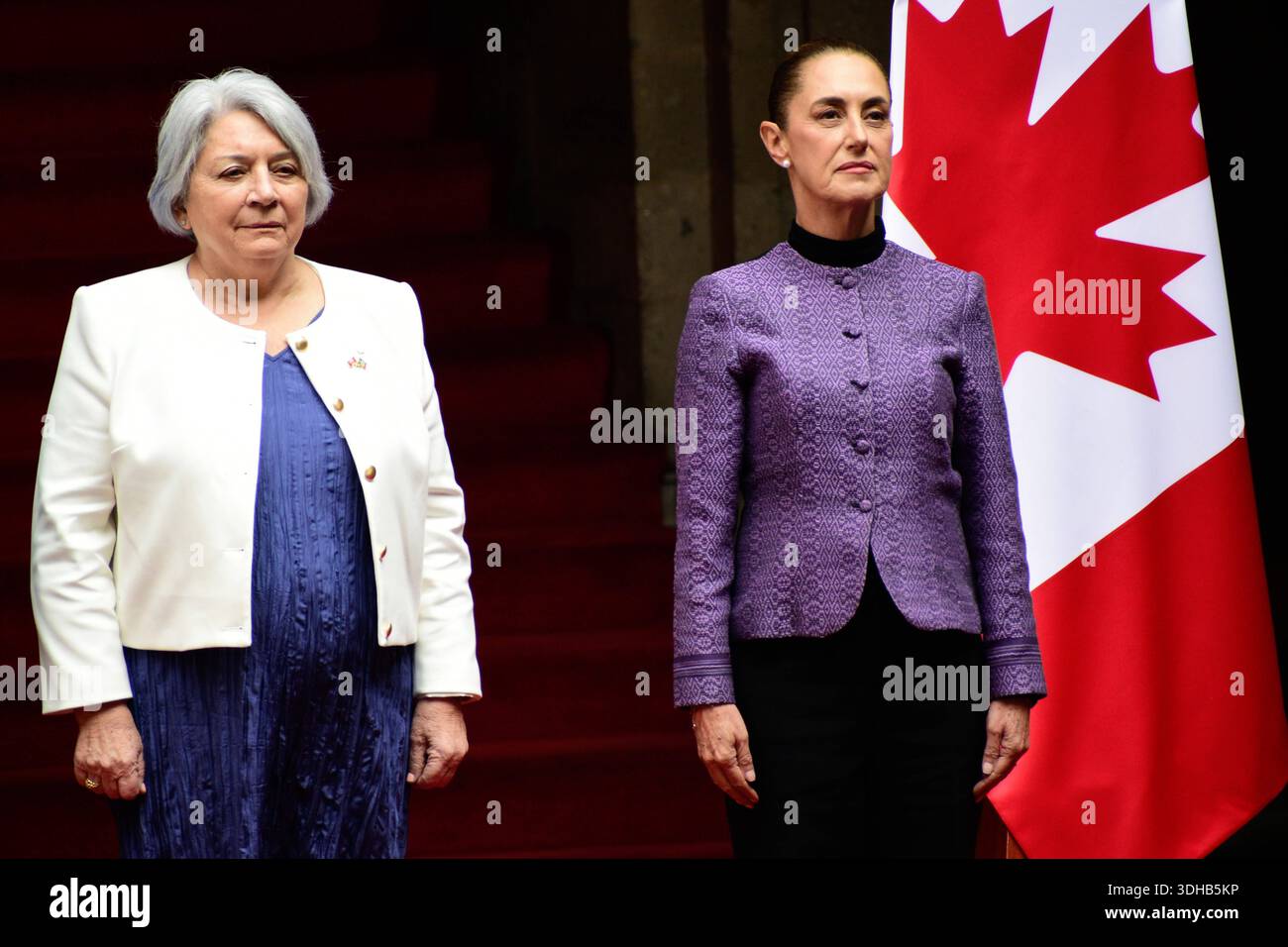 Generalgouverneur von Kanada, Mary Simon, L-R Generalgouverneur von Kanada, Mary Simon und Mexicos Präsidentin Claudia Sheinbaum Pardo, während der Begrüßungszeremonie im Rahmen des Mary Simon Arbeitsbesuchs in Mexiko im Nationalpalast. Am 20. Januar 2026 in Mexiko-Stadt. Mexico City CDMX Mexico Copyright: XLuisxBarronx Stockfoto