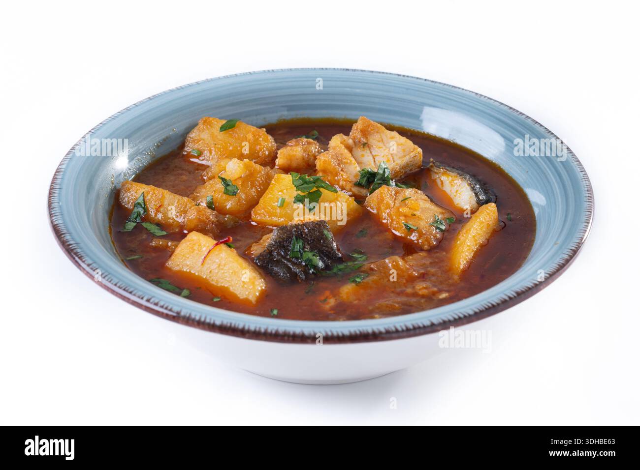 Traditionell zubereiteter Kabeljau auf Spanisch. Osteressen. Stockfoto