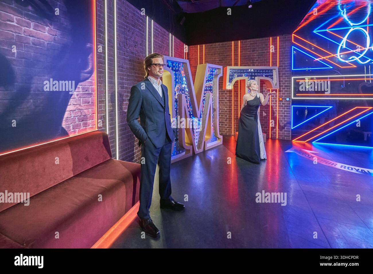 Großbritannien, London, Marylebone, Madame Tussauds Wax Museum, Brad Pitt, us-amerikanischer Schauspieler und Lady Gaga, us-amerikanische Schauspielerin und Sängerin Stockfoto