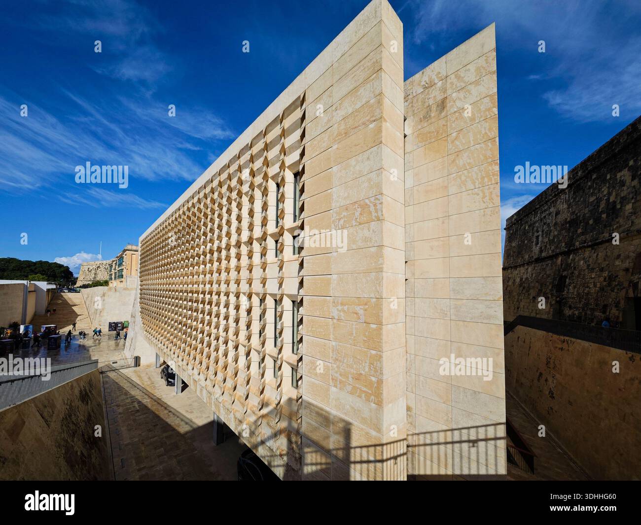 Parlamentsgebäude (Il-Parlament il-Gdid), erbaut zwischen 2011 und 2015 von Renzo Piano, Valletta, Republik Malta, Europa. Stockfoto