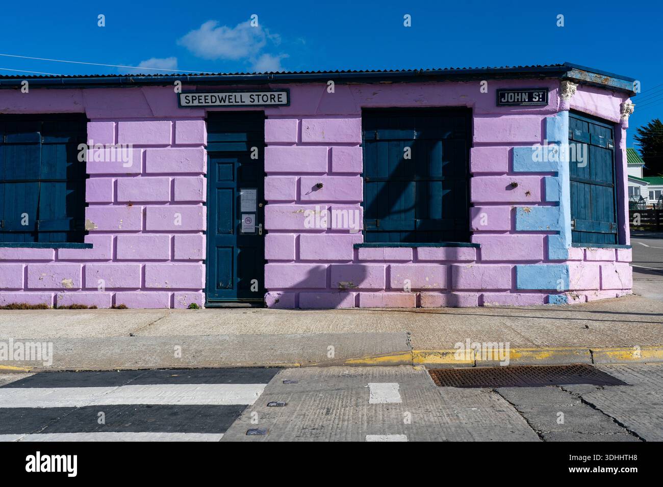 Farbenfroher Laden in Stanley, Falkland Islands. Stockfoto