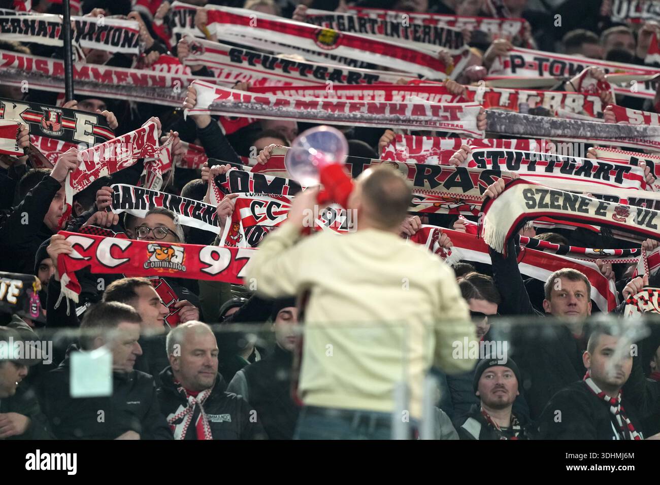 Rom, Italien. Januar 2026. Stuttgarter Fans beim Fußballspiel der UEFA Europa League 2025/2026 zwischen AS Roma und VfB Stuttgart im Stadio Olimpico in Rom (Italien), 22. Januar 2026. Quelle: Insidefoto/Alamy Live News Stockfoto