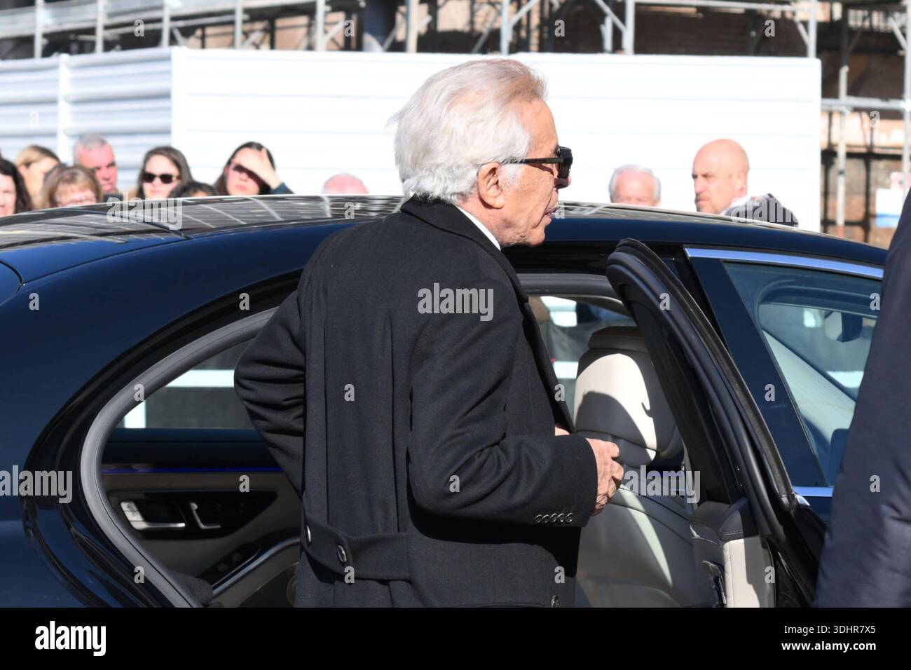 Nachrichten - Funerali di Valentino Garavani Giancarlo Giammetti während der Beerdigung von Valentino Garavani 2026 am 23. Januar 2026 in Rom, Italien. Während Funerali di Valentino Garavani, News in Roma, Italien, 23. Januar 2026 Roma Italien Copyright: XRobertoxRamacciax/xLiveMediax LPN 2255263 Stockfoto