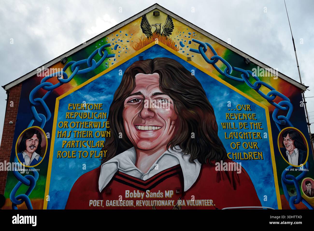 Bobby Sands Wandgemälde, Sinn Fein Büro und Bobby Sands Wandgemälde, Taxifahrten belfast, Belfast Wandgemälde, Belfast Wandgemälde, belfast Wandgemälde, Irish Republican Wandgemälde, Belfas Stockfoto