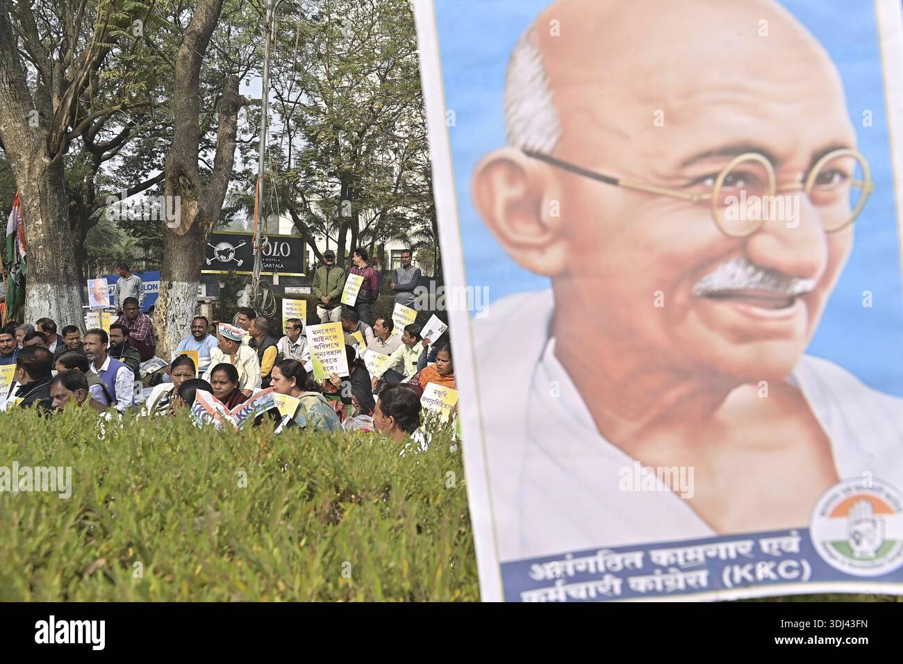 Agartala, Tripura, Indien, 11-01-2026: Während eines Protests gegen die Entscheidung der Zentralregierung werden Kongressführer und -Unterstützer gesehen Stockfoto