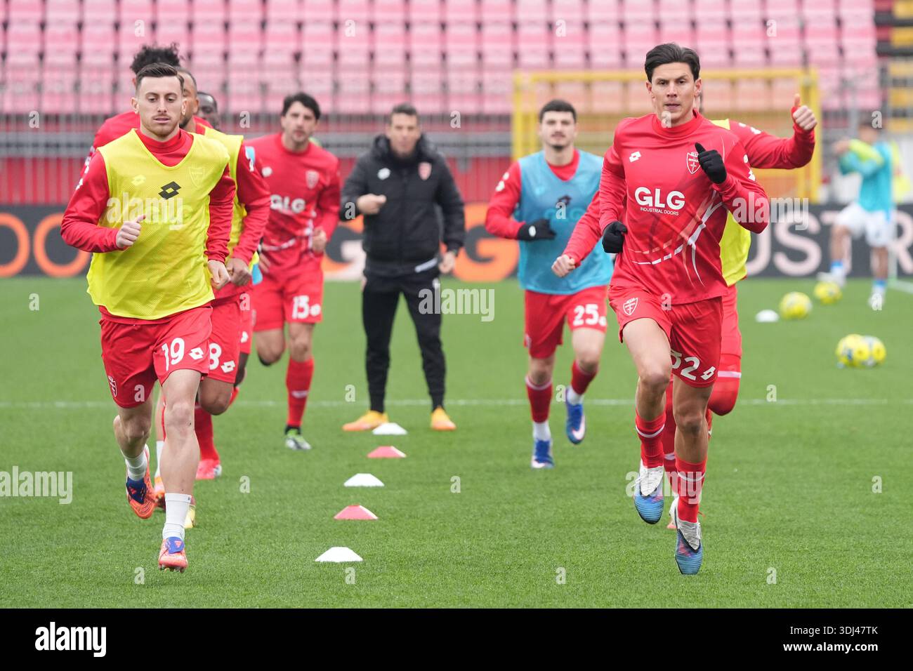 Monza, Italien. 24.01.26. Team des AC Monza, während des AC Monza gegen Delfino Pescara 1936, Serie B, im U-Power Stadium. Quelle: Alessio Morgese / Alamy Live News Stockfoto