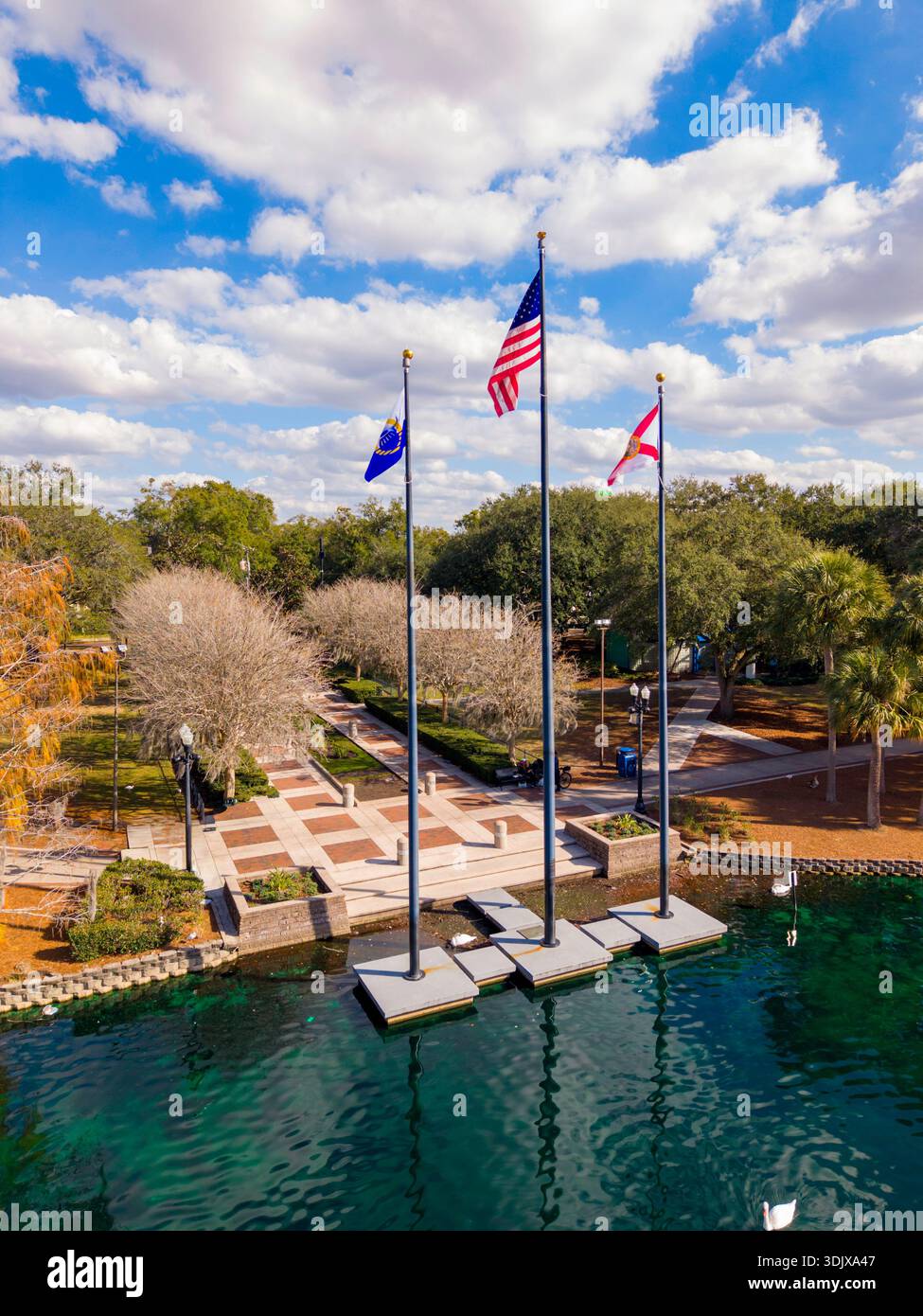 Flage am Lake Eola Orlando FL 2026 Stockfoto