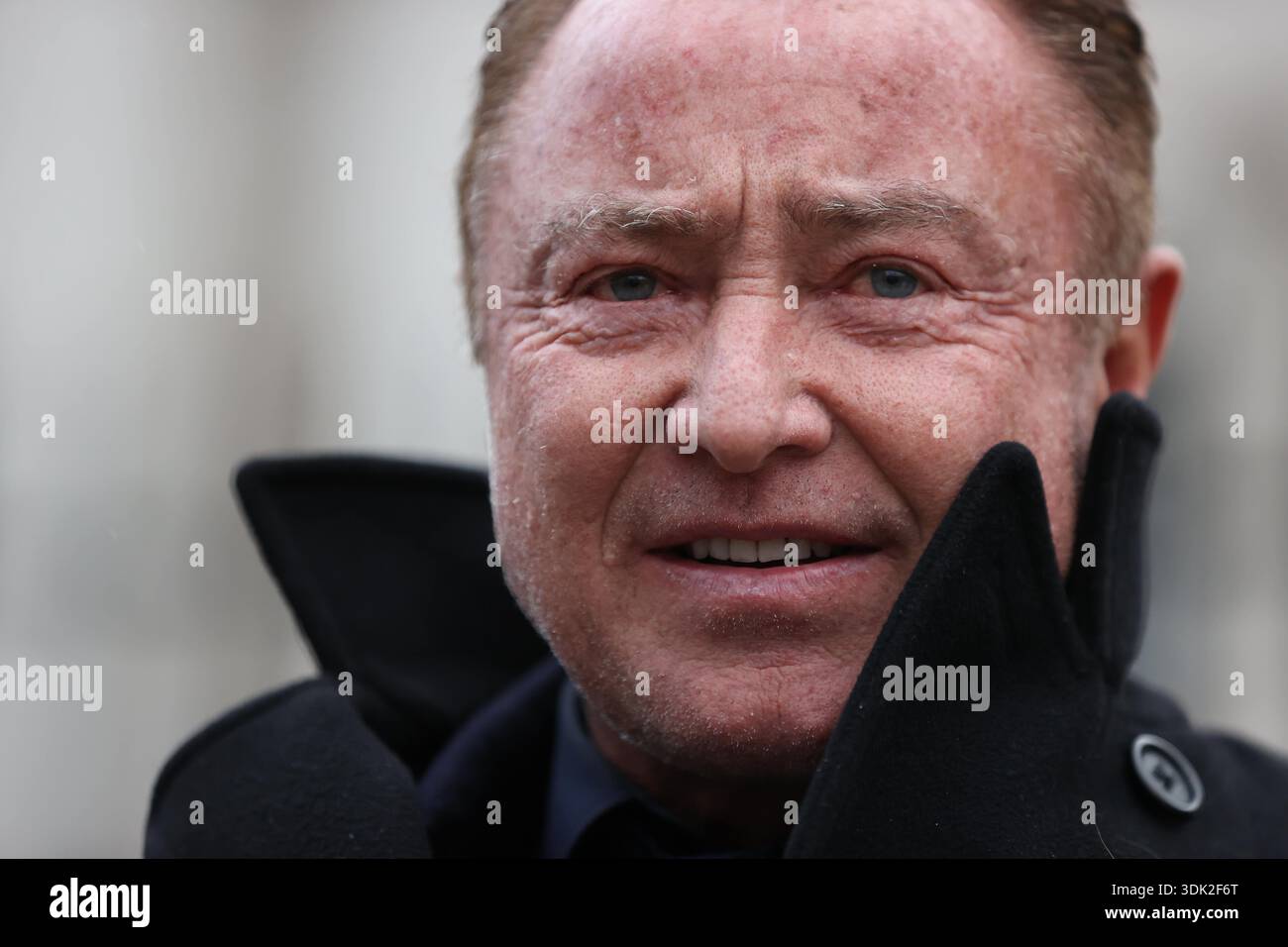 Michael Flatley speaking to members of the media outside Belfast High Court, after a legal order blocking him from engaging with the Lord of the Dance production has been overturned. At The Chancery Court in the Royal Courts of Justice on Thursday, Mr Justice Simpson discharged a temporary injunction that had been secured against the dancer and choreographer. Picture date: Thursday January 29, 2026. Stockfoto