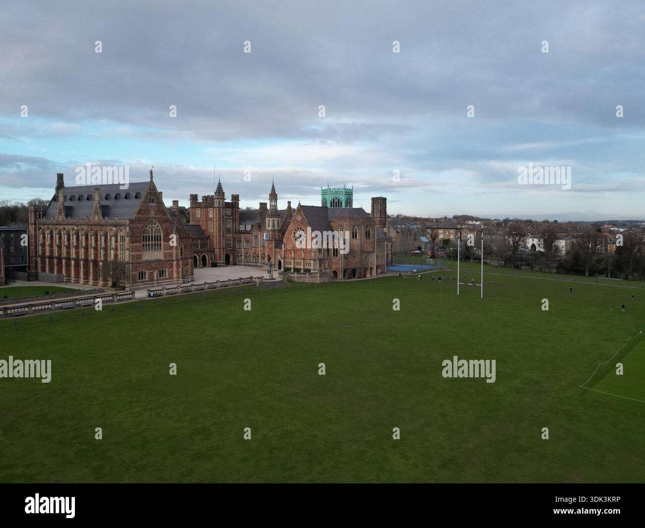Clifton College aus der Luft gesehen mit einem Mini 3 Pro. Das College Wurde 1862 Gegründet. Location Clifton. Co-Ed Internat und Tagesschule bieten moderne Forward- Stockfoto