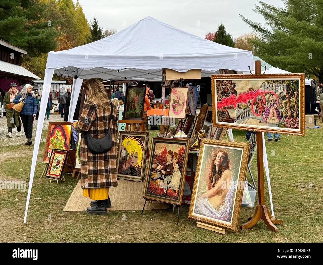 Freiluftmarkt, Stadt Sutton, Eastern Townships, Quebec, Kanada - Smartphone-aufgenommenes Stockfoto