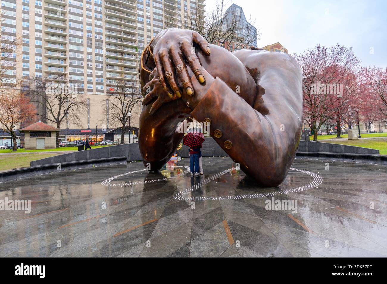 Liebe in Boston: Die "Umarmung" von Liebhabern Stockfoto