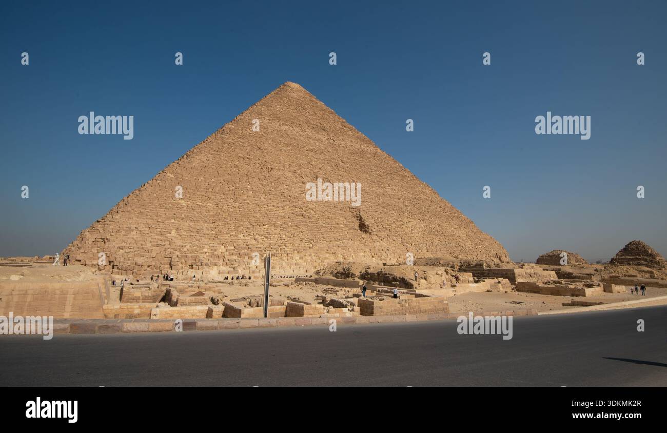 Die große Pyramide von Khufu, ( Cheops ), in Gizeh, Kairo, Ägypten. Stockfoto