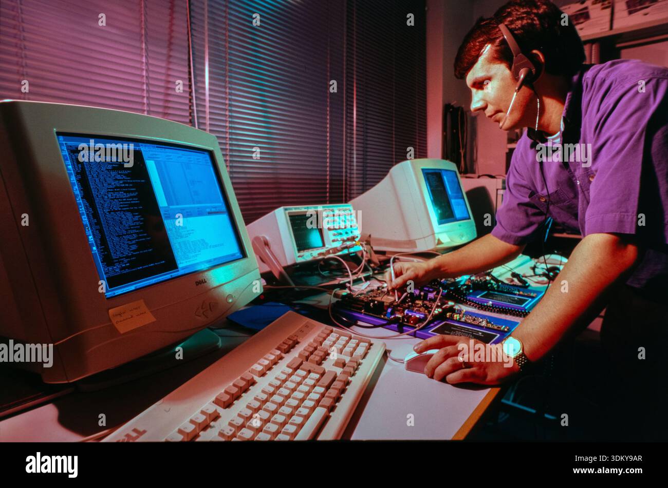 Ein Softwareentwickler in den 1990er Jahren, Teil der aufstrebenden Cambridge Technologie Community, bekannt als Silicon Fen. Stockfoto