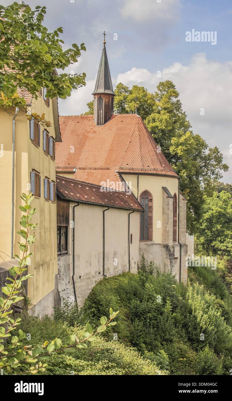Lorenzkapelle in Rottweil, Baden-Württemberg. Die ehemalige Friedhofskapelle beherbergt heute eine Kunstsammlung mit historischen Objekten und Bildern des Cha Stockfoto
