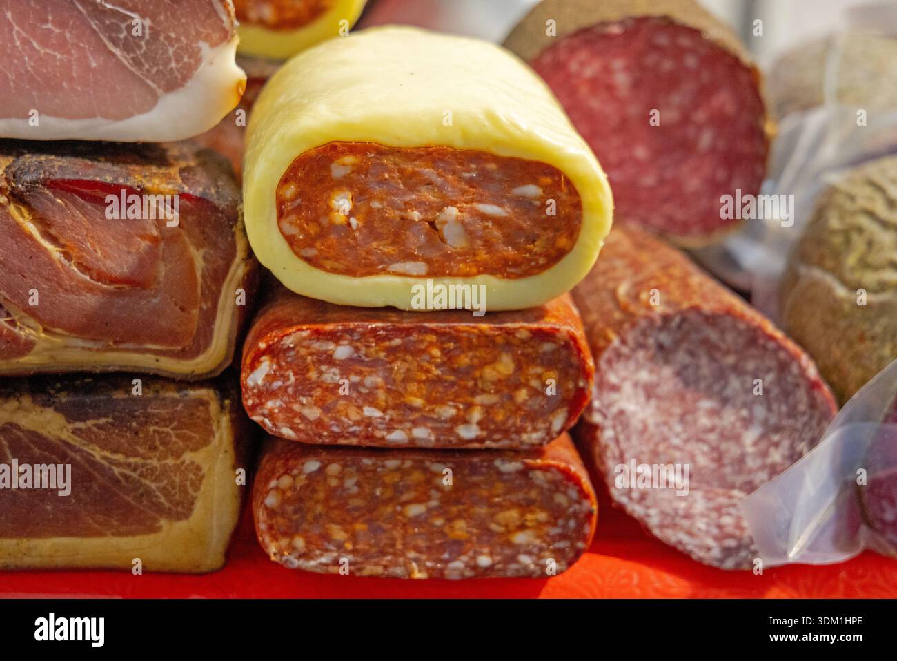 Gepökelte Kulenwürste Schweinefleisch Mit Rotem Paprika Stockfoto