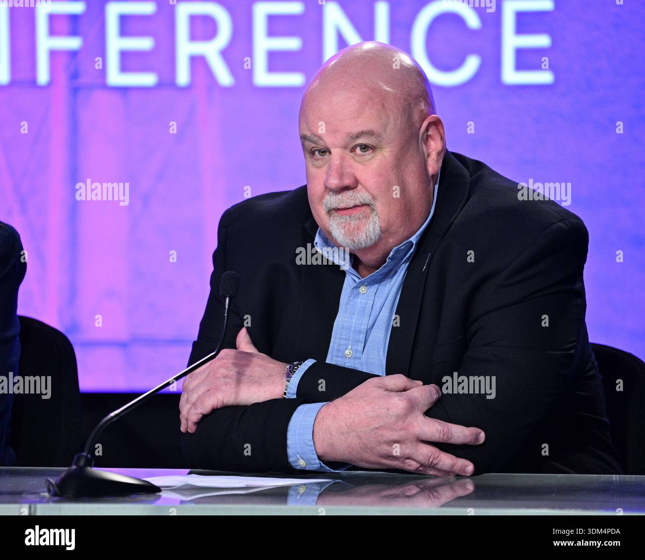 John Honeycutt, Vorsitzender der NASA Artemis II Mission Management Team, gibt Einzelheiten zu den Ergebnissen der Artemis II Nasskleid Probe während einer Pressekonferenz im Kennedy Space Center, Florida am Dienstag, den 3. Februar 2026. Foto: Joe Marino/UPI Credit: UPI/Alamy Live News Stockfoto