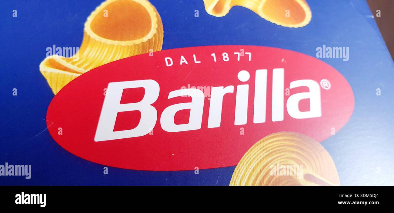 Produktlogo und -Schild für Pasta der Marke Barilla. Stockfoto