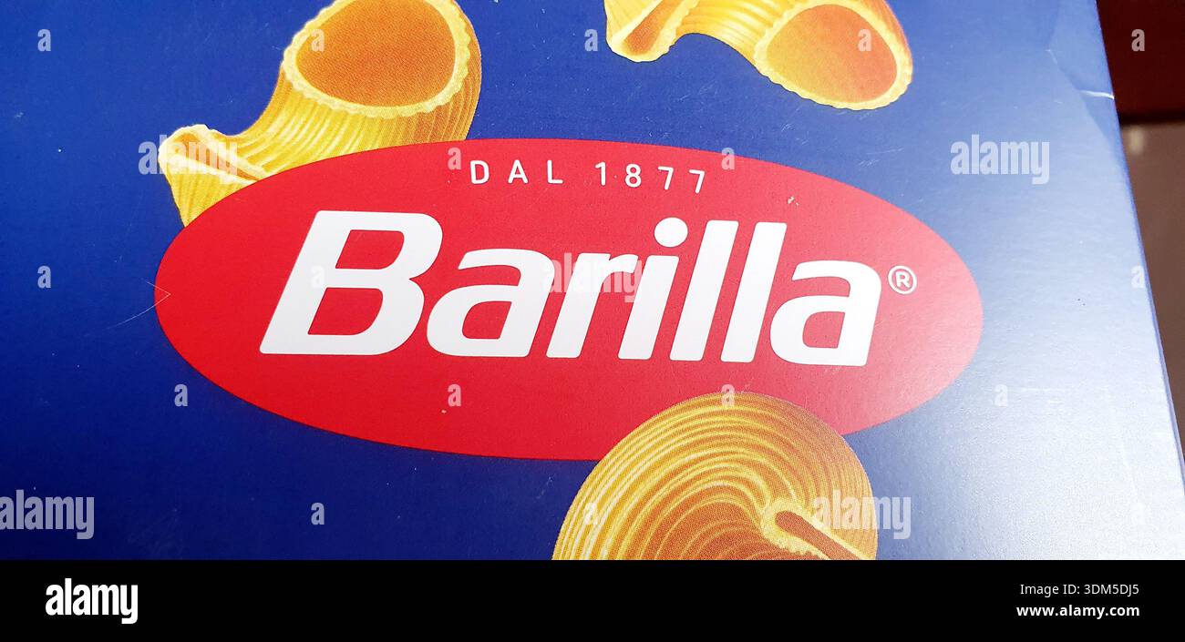 Produktlogo und -Schild für Pasta der Marke Barilla. Stockfoto