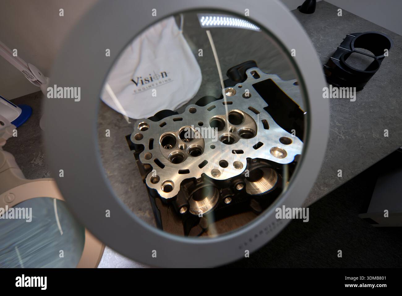 Fotoset von Vision Engineering in Surrey, spezialisiert auf die Entwicklung und Herstellung hochwertiger Mikroskope und digitaler Instrumente. Stockfoto