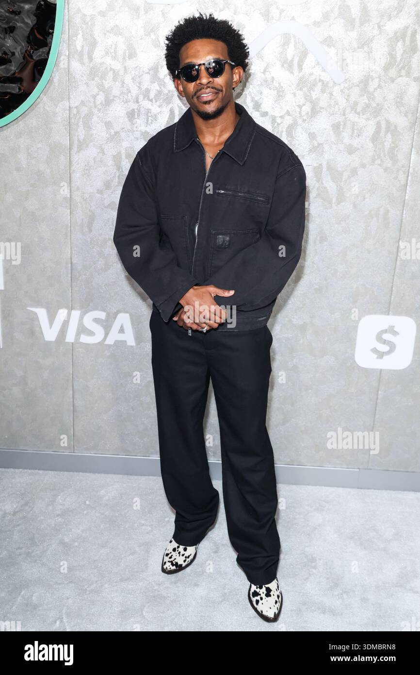 HOLLYWOOD, LOS ANGELES, KALIFORNIEN, USA – 29. JANUAR: Camrus Johnson kommt bei der Warner Music Group Grammy Awards Party 2026 (68. Jährliche Grammy Awards), die am 29. Januar 2026 am 6400 Sunset Boulevard in Hollywood, Los Angeles, Kalifornien, USA stattfindet. (Foto: Xavier Collin/Image Press Agency) Stockfoto