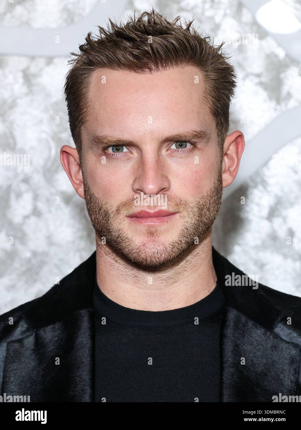 HOLLYWOOD, LOS ANGELES, KALIFORNIEN, USA – 29. JANUAR: August Getty kommt bei der Warner Music Group Grammy Awards Party 2026 (68. Jährliche Grammy Awards), die am 29. Januar 2026 im Sunset Boulevard 6400 in Hollywood, Los Angeles, Kalifornien, USA stattfindet. (Foto: Xavier Collin/Image Press Agency) Stockfoto