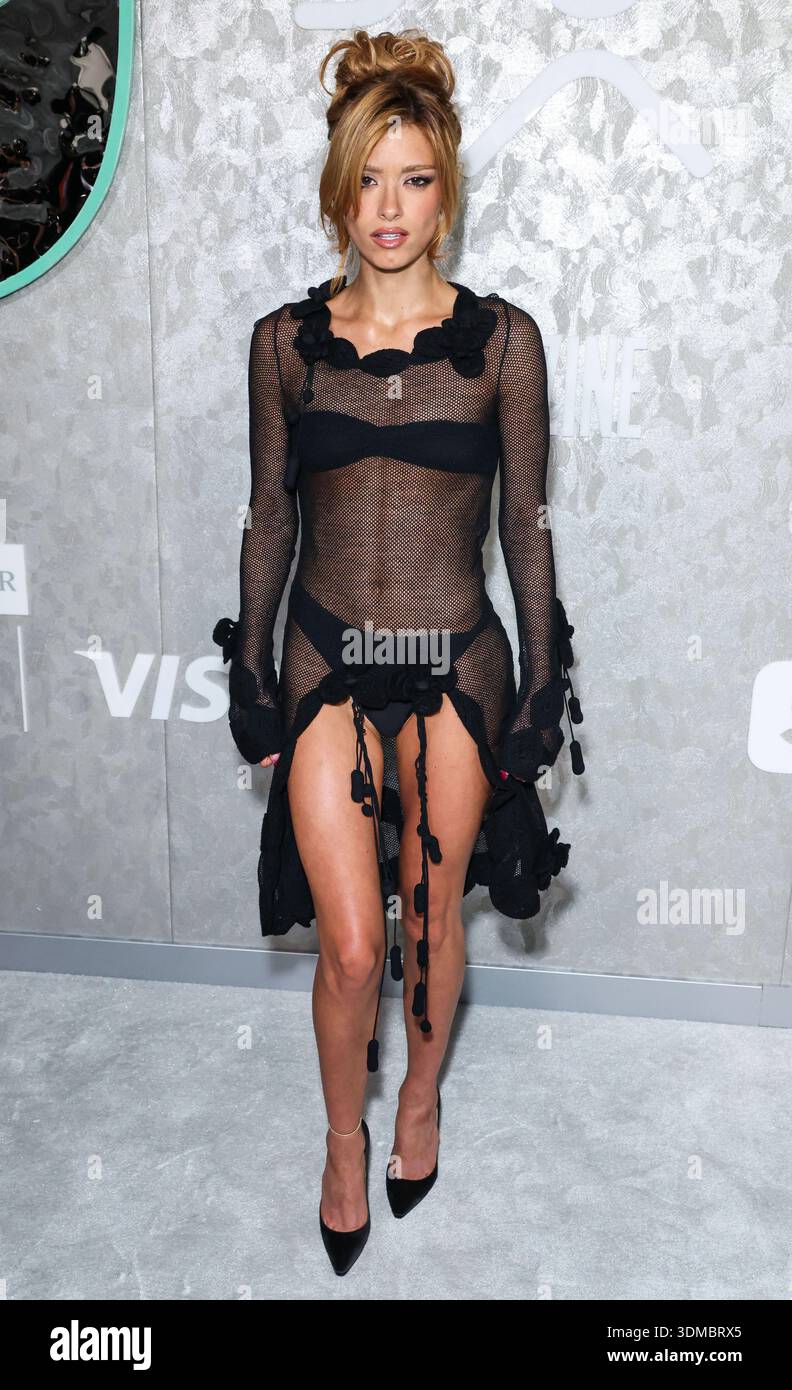 HOLLYWOOD, LOS ANGELES, KALIFORNIEN, USA - 29. JANUAR: Dixie D’Amelio kommt auf der Warner Music Group Grammy Awards Party 2026 (68. Jährliche Grammy Awards), die am 29. Januar 2026 am 6400 Sunset Boulevard in Hollywood, Los Angeles, Kalifornien, USA stattfindet. (Foto: Xavier Collin/Image Press Agency) Stockfoto