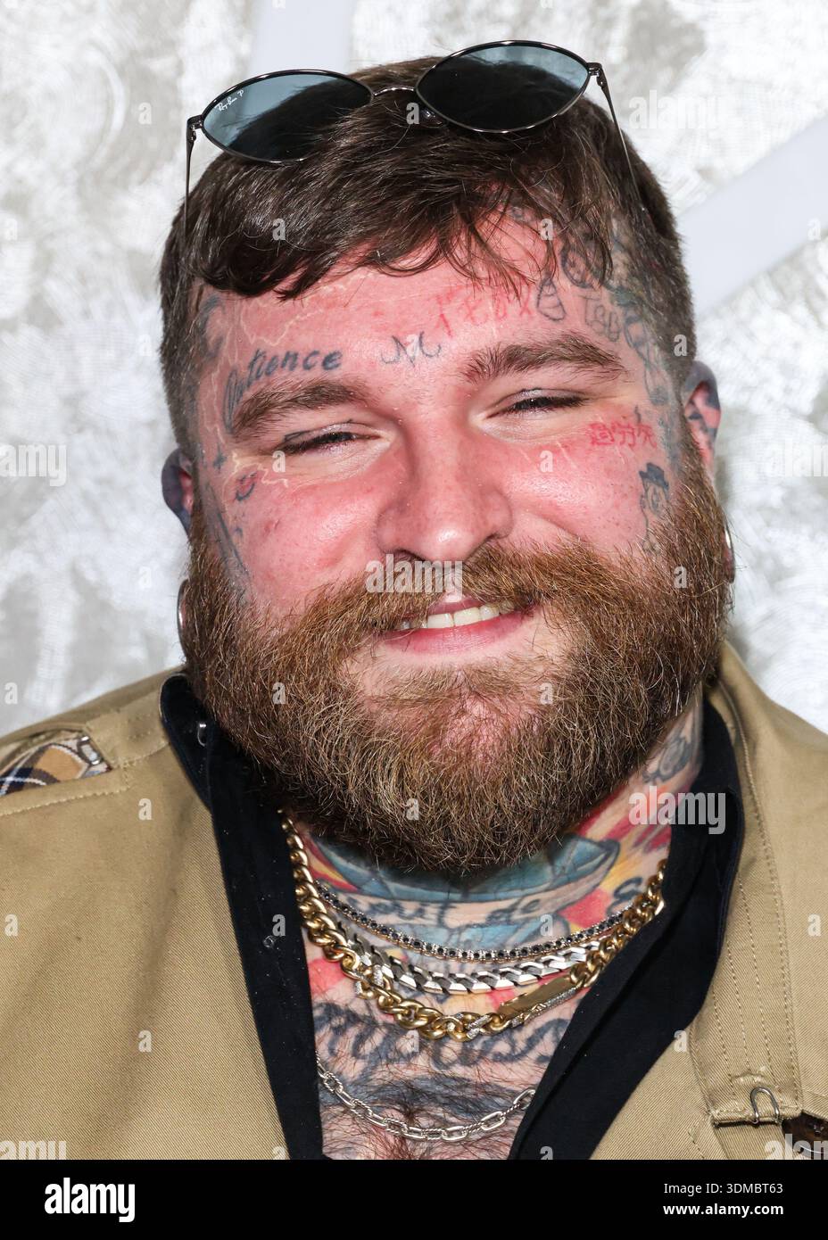 HOLLYWOOD, LOS ANGELES, KALIFORNIEN, USA - 29. JANUAR: Teddy Swims kommt auf der Warner Music Group Grammy Awards Party 2026 (68. Jährliche Grammy Awards) an, die am 29. Januar 2026 am 6400 Sunset Boulevard in Hollywood, Los Angeles, Kalifornien, USA stattfindet. (Foto: Xavier Collin/Image Press Agency) Stockfoto