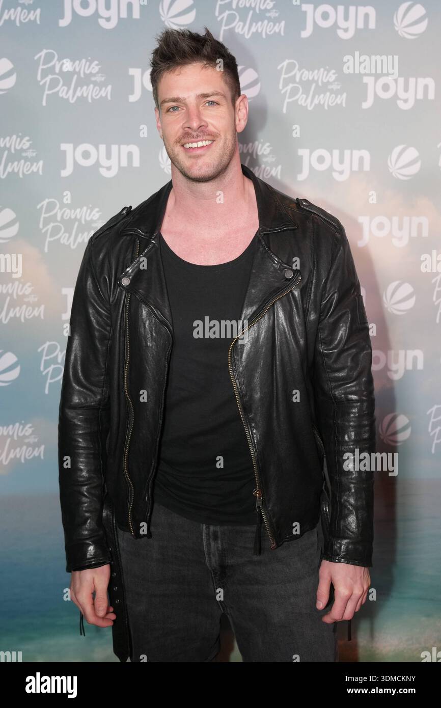 promis-unter-palmen-premiere-2026-martin-braun-bei-der-premiere-des