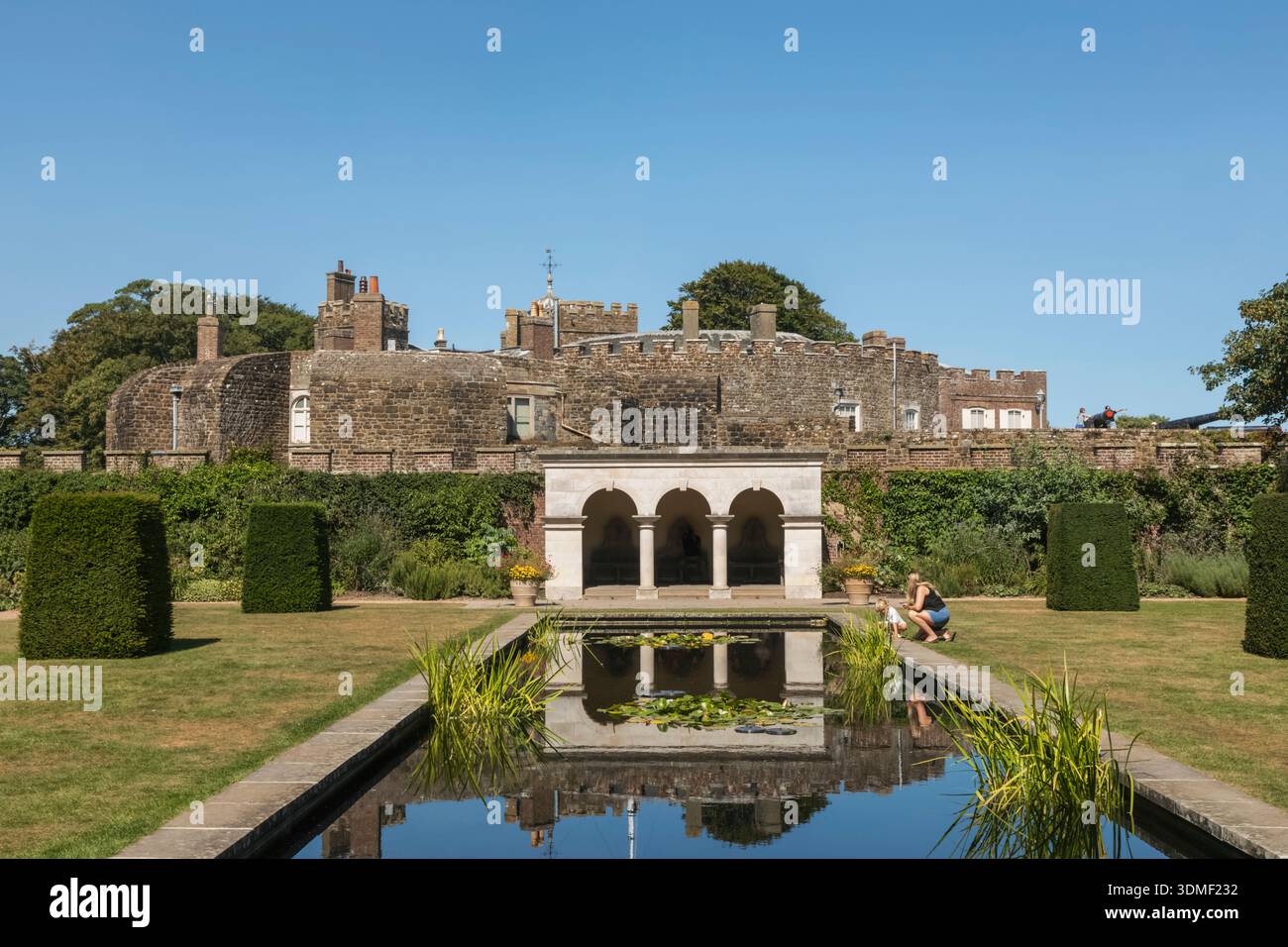 England, Kent, Summerstrand, Walmer Castle, das Königin Mutter Garten Stockfoto