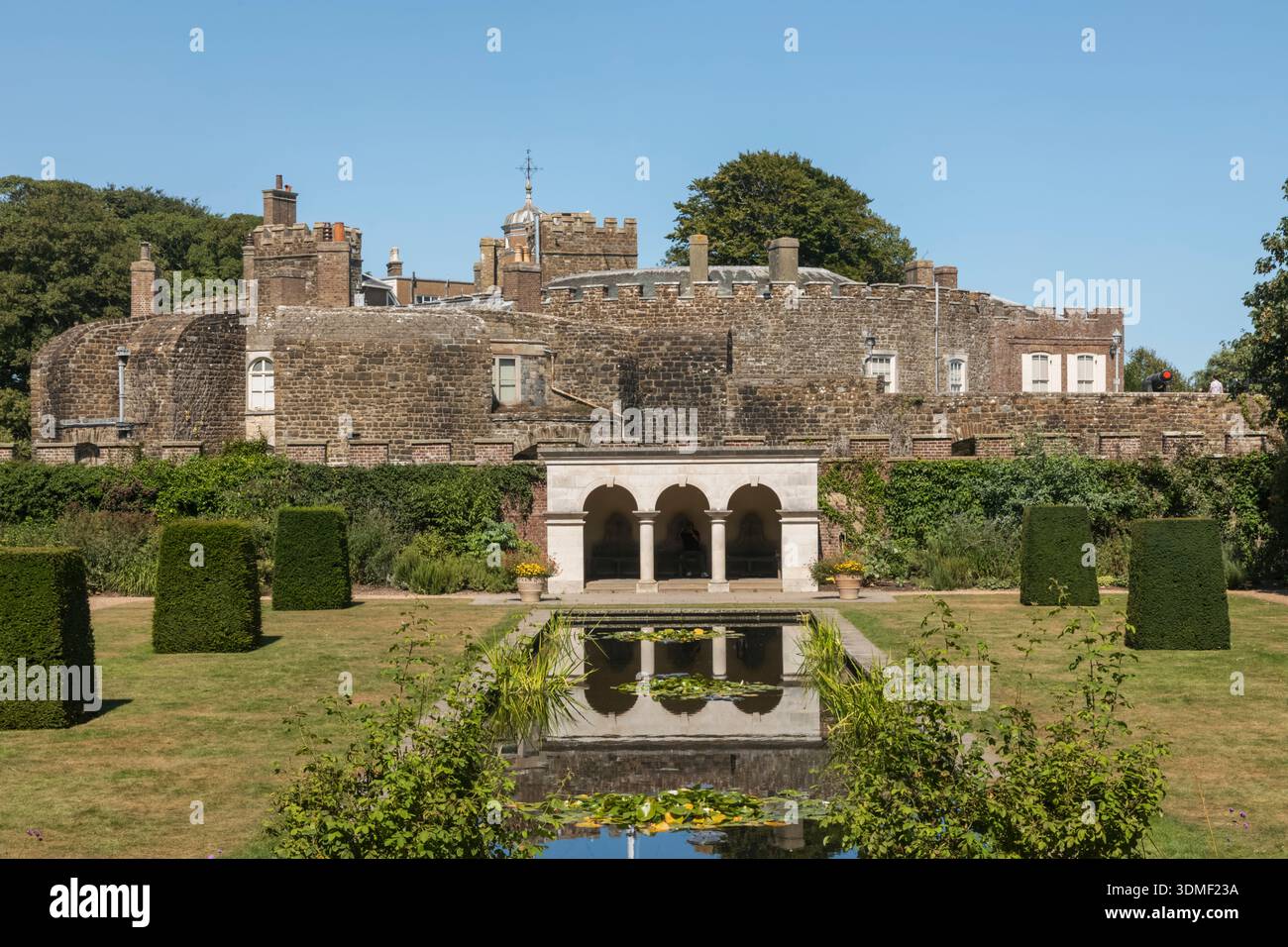 England, Kent, Summerstrand, Walmer Castle, das Königin Mutter Garten Stockfoto