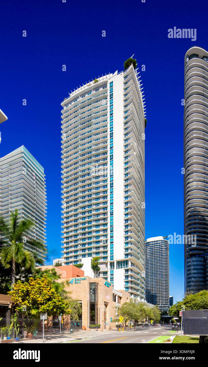 Brickell, FL, USA - 2. Februar 2026: Millecento Brickell von der N Miami Avenue aus gesehen Stockfoto