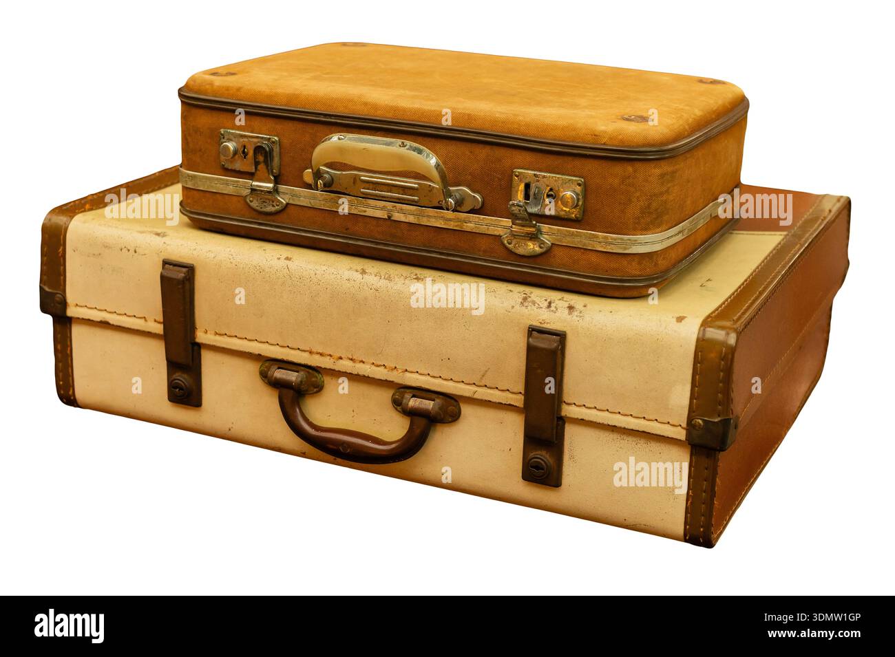 Zwei Vintage-Gepäckstücke werden übereinander gelegt. Die Taschen haben ein klassisches Design und bestehen aus strapazierfähigen Materialien. Sie sind geeignet für Stockfoto
