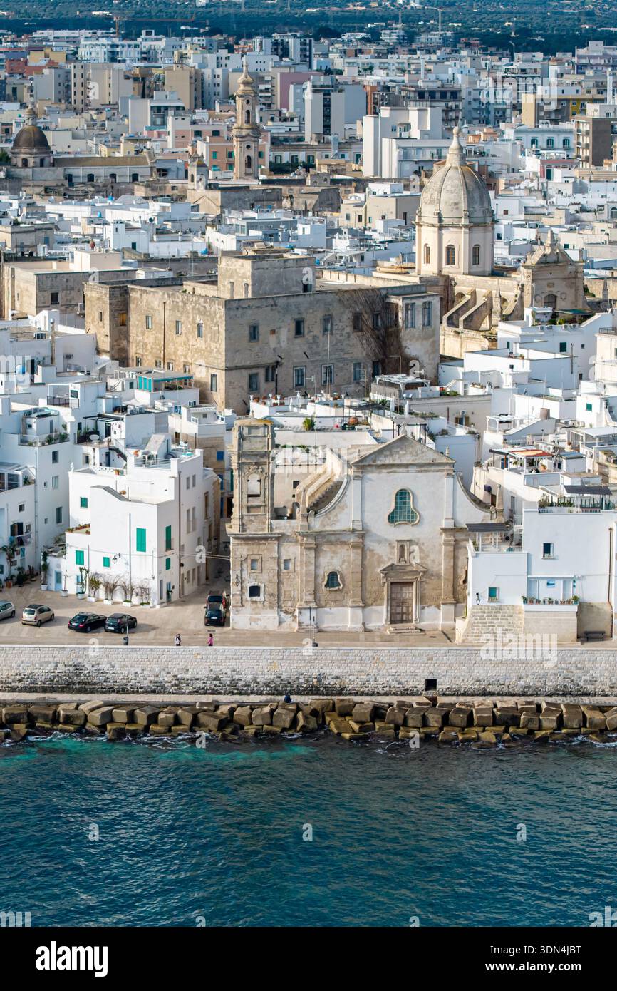 Monopoli ist eine Stadt in Italien in der Region Apulien in der Provinz Bari. Stockfoto