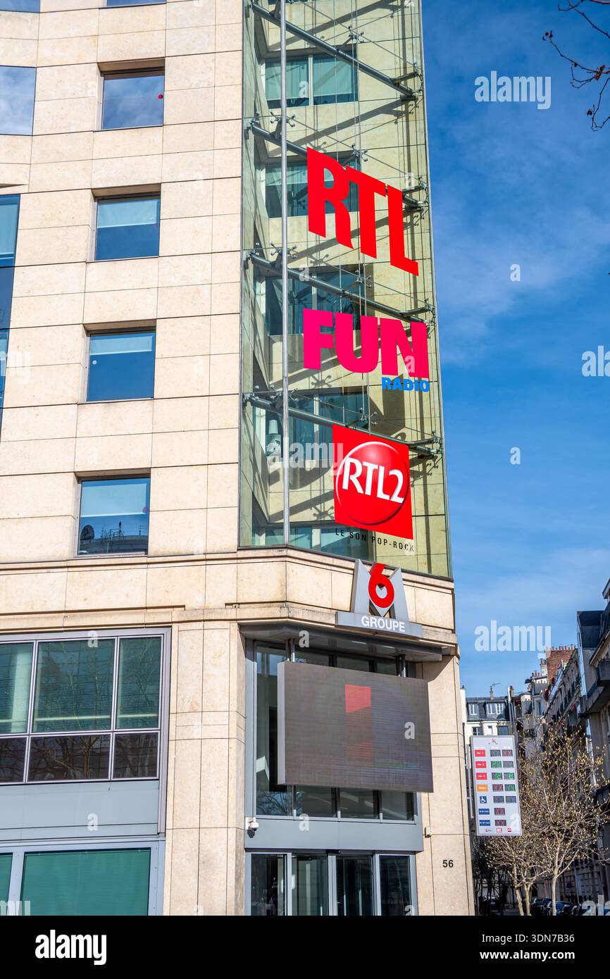 Hauptsitz von RTL, der Radioabteilung der M6 Group, einer französischen privaten Mediengruppe, die die Radiosender RTL, RTL2 und Fun Radio betreibt Stockfoto