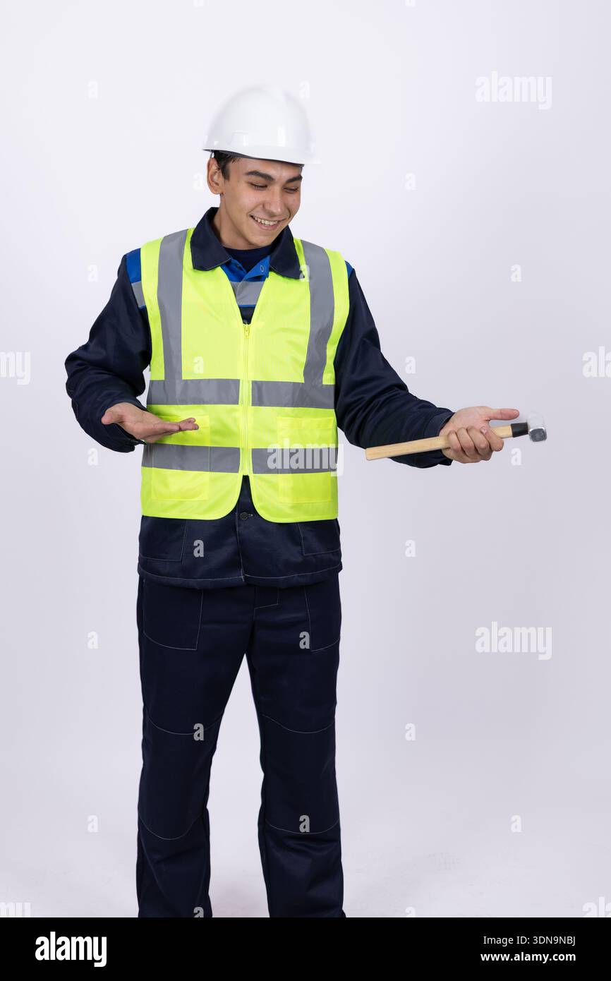 Bauarbeiter mit Gesten und Reden im Atelier Stockfoto