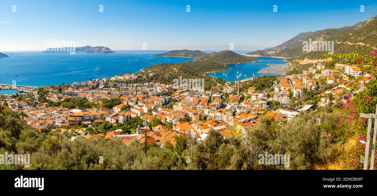 Türkei, Mittelmeerraum, Türkisküste, Lycia, Provinz Antalya, das Stadtzentrum von Kas am Meer Stockfoto