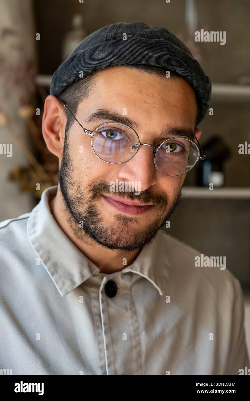 Frankreich, Cote d'Or, Dijon, von der UNESCO zum Weltkulturerbe erklärt, Cibo Restaurant von Michelin-Sternekoch Angelo Ferrigno, hier in seiner Küche Stockfoto