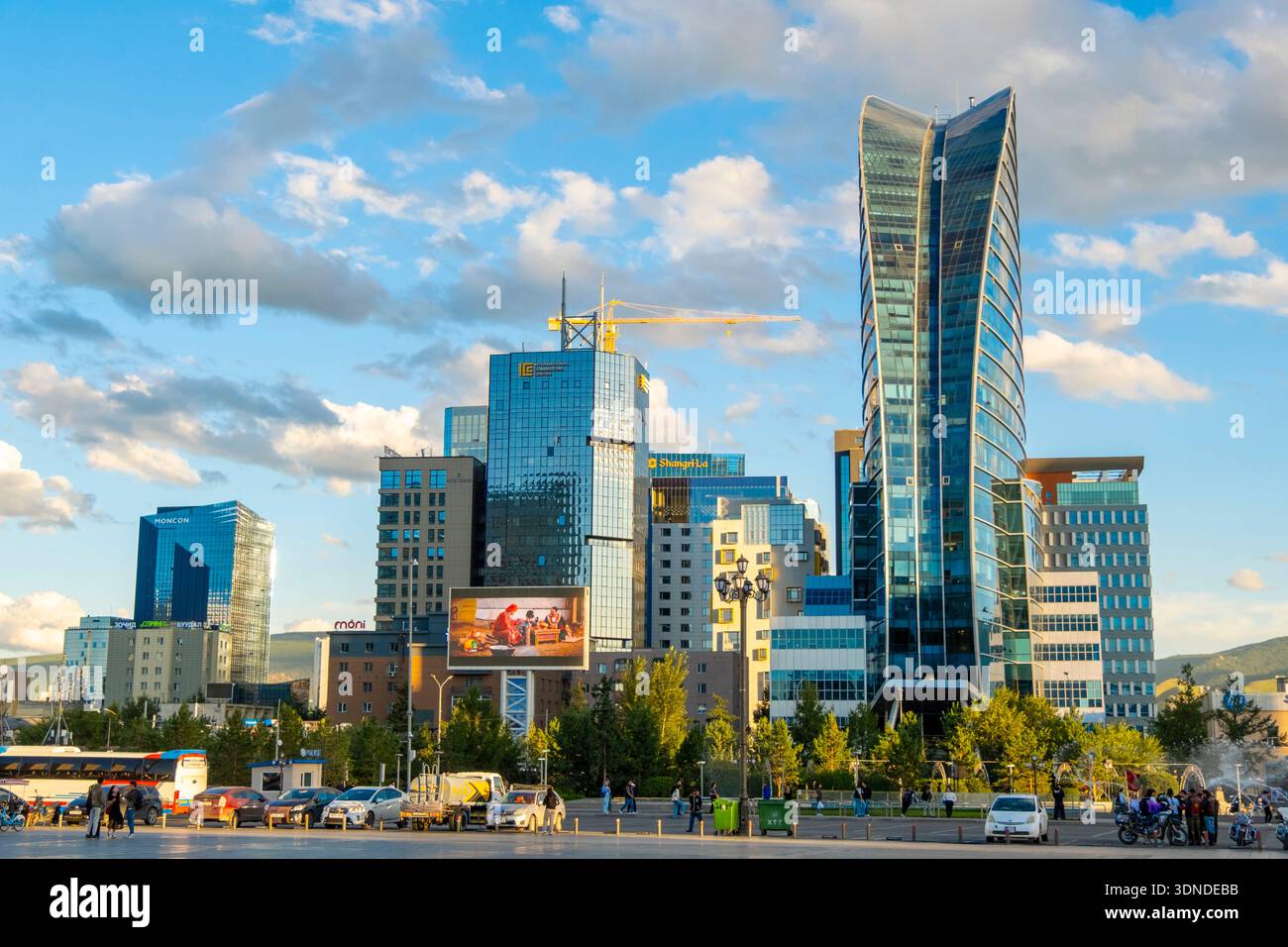 Mongolei, Ulan Bator, Sukhbaatar-Platz, Gebäude Stockfoto