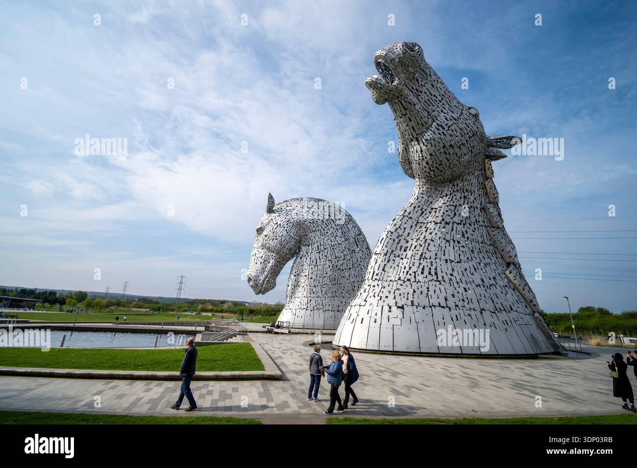 The Kelpies, 30 m hohe Stahlskulpturen des Künstlers Andy Scott in Falkirk, Schottland Stockfoto