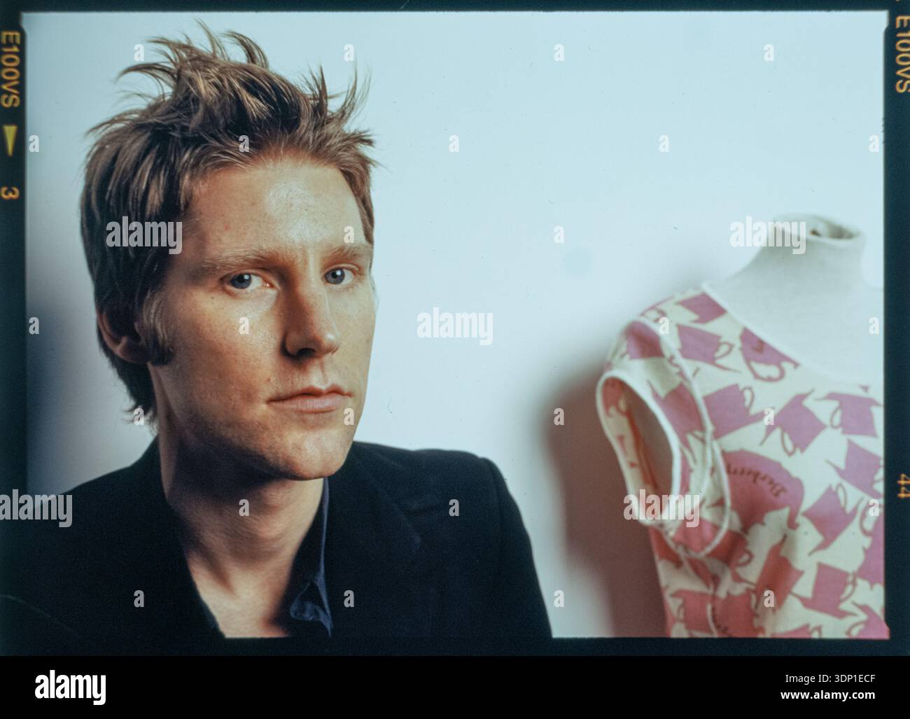 Porträt von Christopher Paul Bailey CBE, britischer Modedesigner und ehemaliger Präsident und Chief Creative Officer von Burberry, Mai 2001 Stockfoto