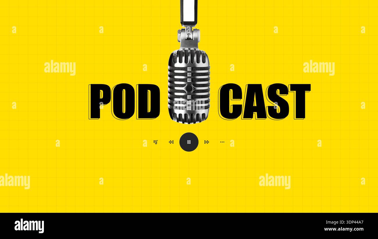 Podcast-Mikrofon mit gelbem Hintergrund, das Titel- und Wiedergabesteuerung anzeigt Stockfoto