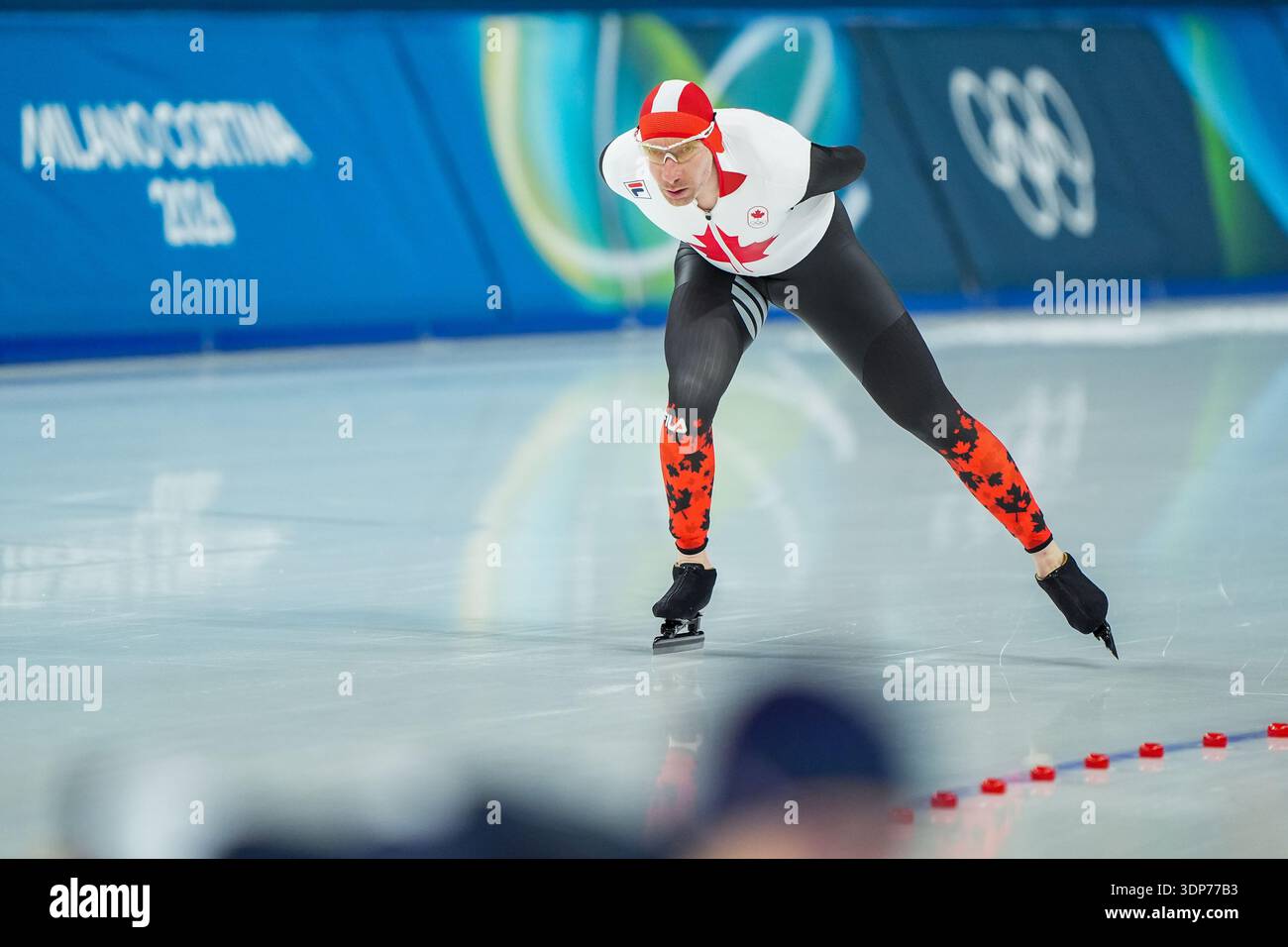 Mailand, Italien. Februar 2026. MAILAND, ITALIEN - 13. FEBRUAR: Ted-Jan Bloemen aus Kanada während der 10000 m langen Männer bei den Olympischen Winterspielen in Milano Cortina 2026 in der Milano Speed Skating Arena am 13. Februar 2026 in Mailand (Foto: Andre Weening/Orange Pictures) Credit: Orange Pics BV/Alamy Live News Stockfoto