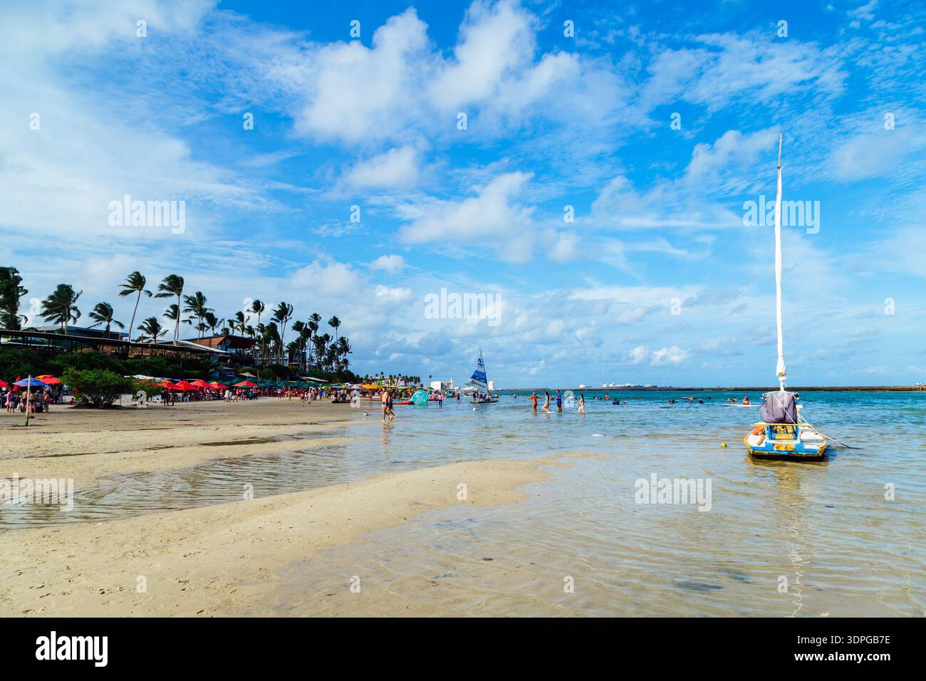 Muro Alto Beach in Porto de Galinhas, Nordosten Brasiliens. Strand mit dem größten Naturpool. Perfektes Touristenziel. Stockfoto