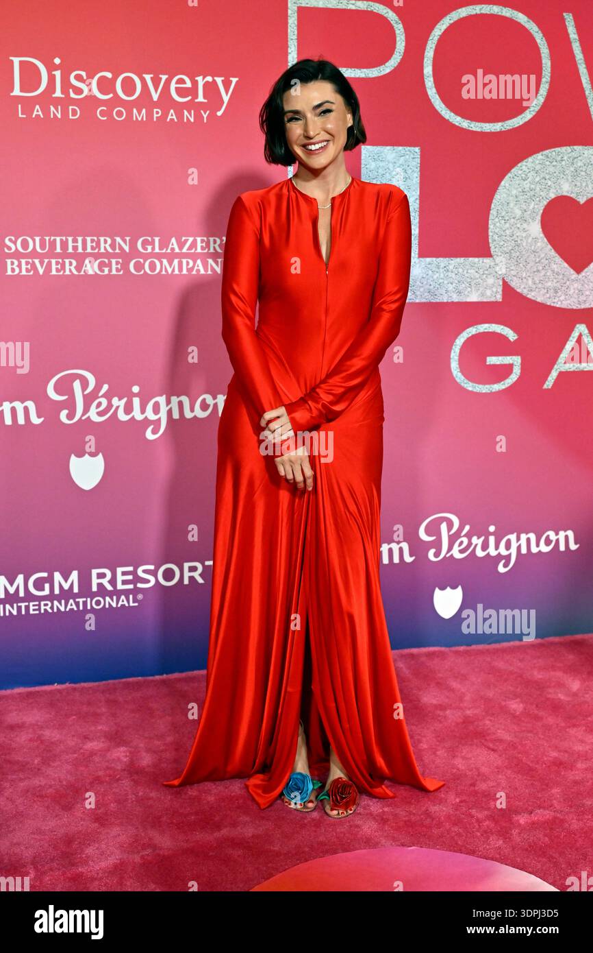 14. Februar 2026 - Las Vegas, Nevada, USA - Fernsehpersönlichkeit Bronwyn Newport nimmt am 14. Februar 2026 in Las Vegas, Nevada, an der jährlichen Keep Memory Alive Power of Love Gala Benefit für die Cleveland Clinic Lou Ruvo Center for Brain Health in der MGM Grand Garden Arena Teil. (Kreditbild: © David Becker/ZUMA Press Wire) NUR REDAKTIONELLE VERWENDUNG! Nicht für kommerzielle ZWECKE! Stockfoto