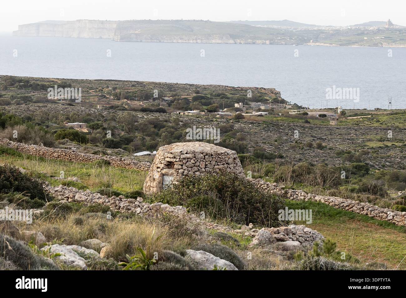 Alte Steinkuppelstruktur in Malta Stockfoto