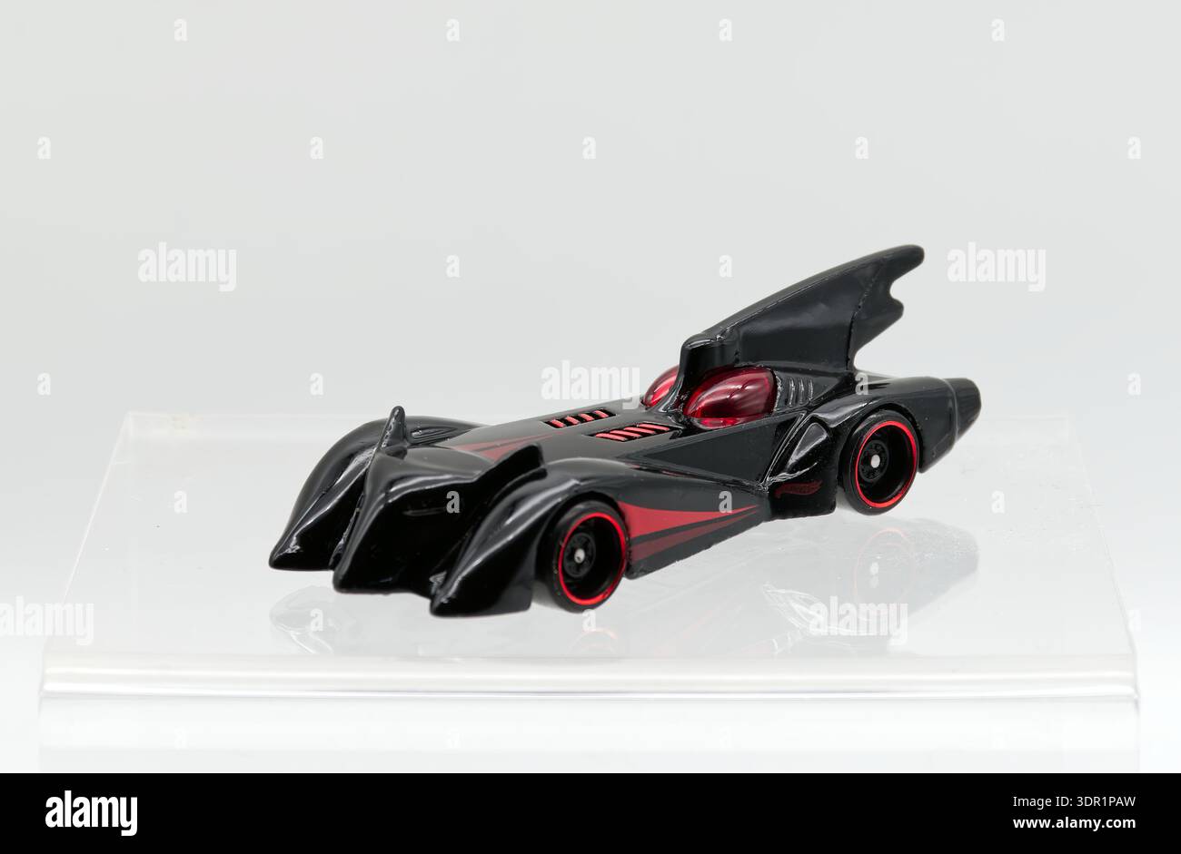 Batmobil von Batman the Brave und das kühne die-Cast-Modell von Hot Wheels. Stockfoto