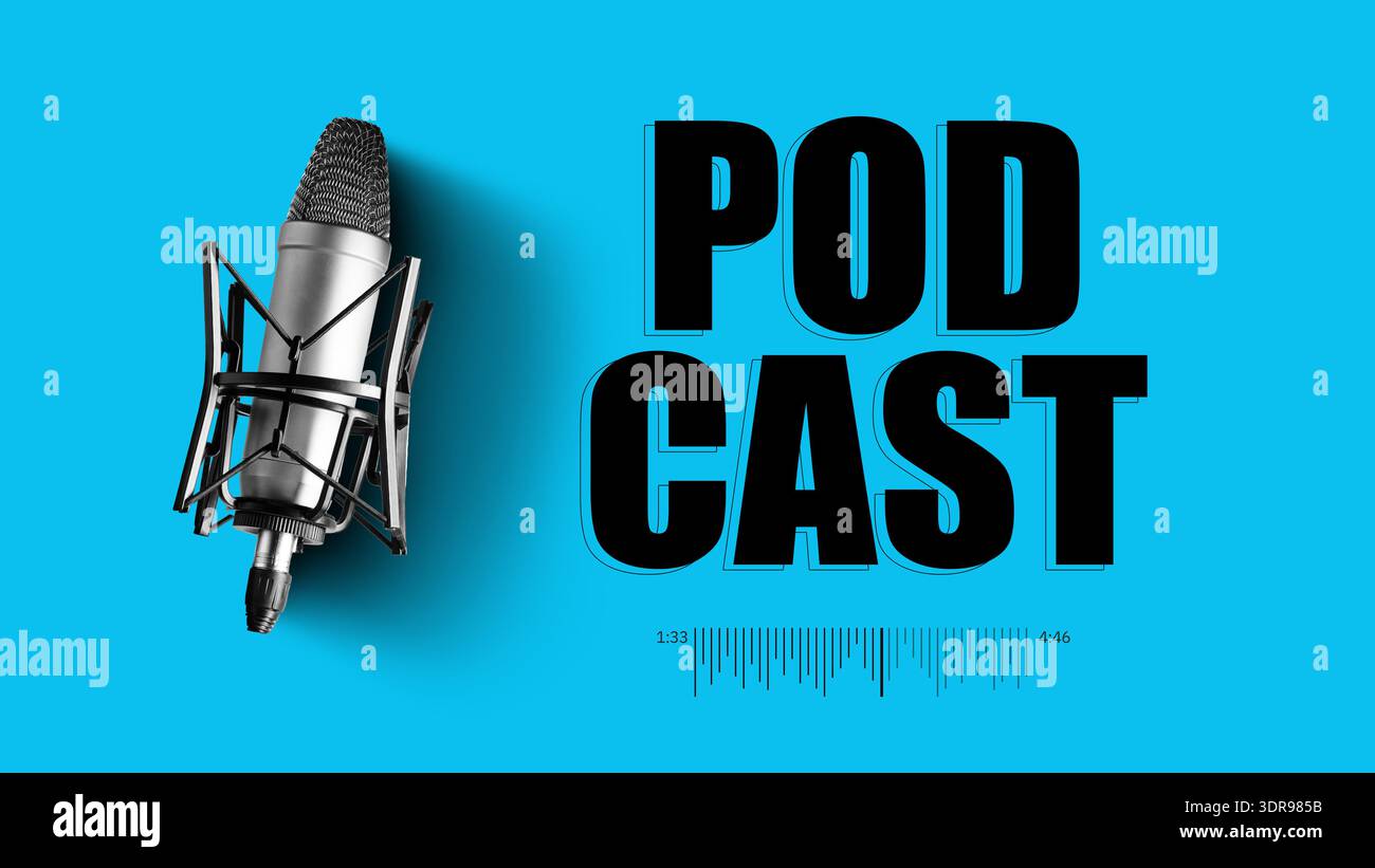 Podcast-Mikrofon-Einrichtung mit Soundwellen-Grafiken auf blauem Hintergrund Stockfoto