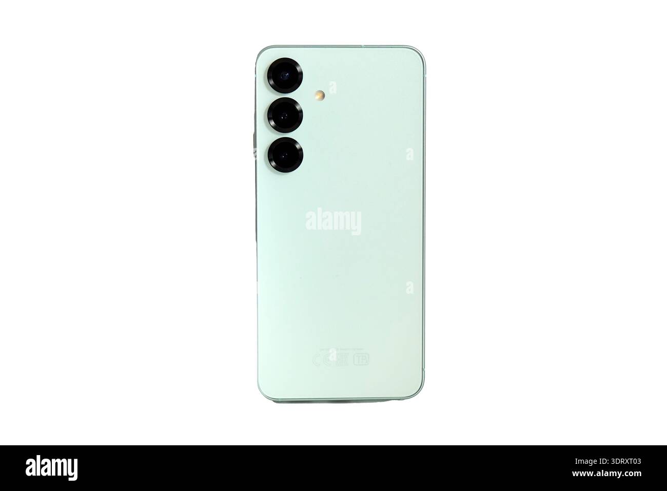 Tyumen, Russland-11. Dezember 2025: Samsung S25 Telefon auf weißem Hintergrund mit einem einfachen isolierten Stockfoto