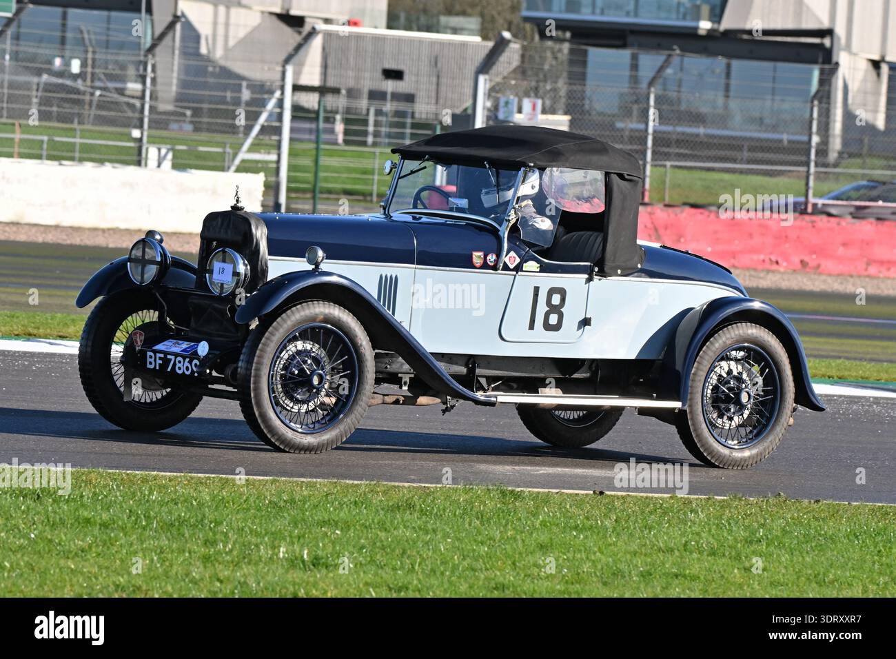 Andrew Smith, Alvis Silver Eagle, 2026, fand die 70. Austragung der Pomeroy Trophy statt, sie startete 1952, sie enthält Autos aller Epochen und Typen, sie ist es Stockfoto