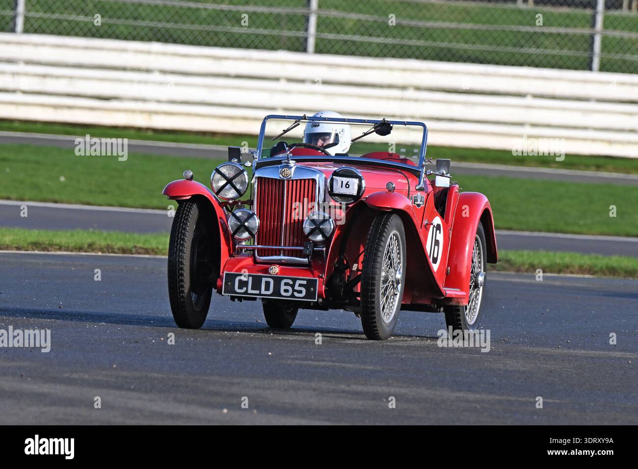 Mrs. Dee Searle, MG PB, 2026 fand die 70. Austragung der Pomeroy Trophy statt, sie startete 1952, sie enthält Autos aller Epochen und Typen, es ist der Vintag Stockfoto
